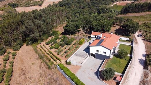 Luxe woning in Rossio do Carvalhal, Bombarral