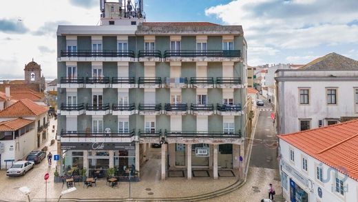 Edificio en Peniche, Leiria