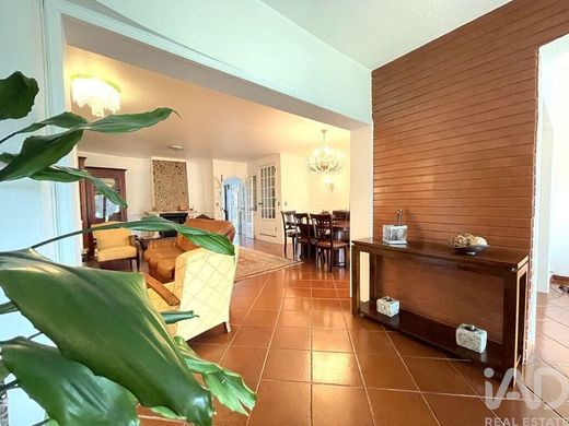 Luxury home in Corroios, Seixal