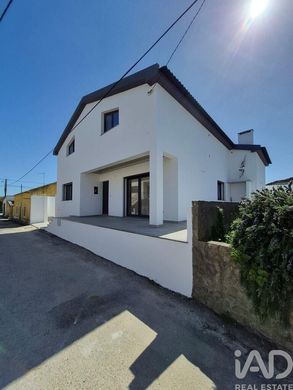 Luxury home in Bufarda, Peniche
