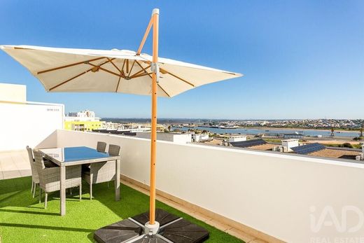 Apartment / Etagenwohnung in Portimão, Distrito de Faro