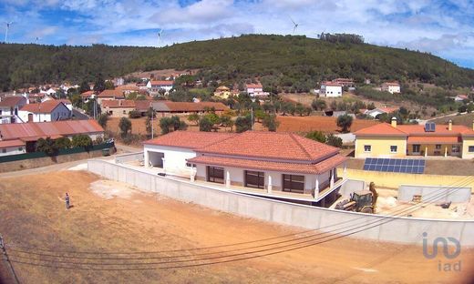 豪宅  Pé da Serra, Rio Maior
