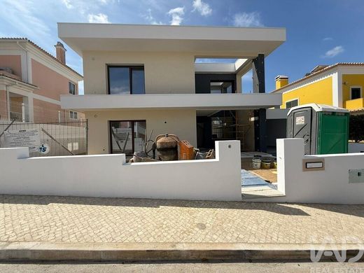 Casa di lusso a Sobreda, Almada