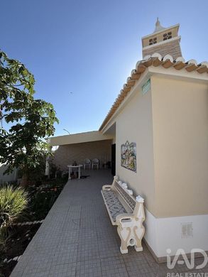 منزل ﻓﻲ Alcantarilha e Pêra, Silves