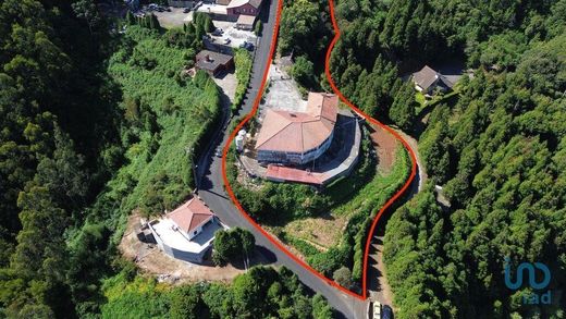 Luxury home for sale in Santo da Serra