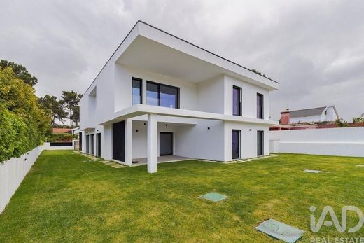 Luxury home in Corroios, Seixal