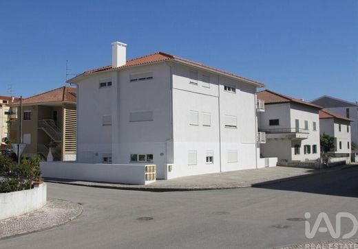 Edificio en Alcobaça, Leiria