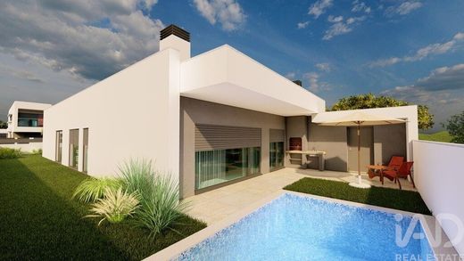 Luxury home in Fernao Ferro, Seixal