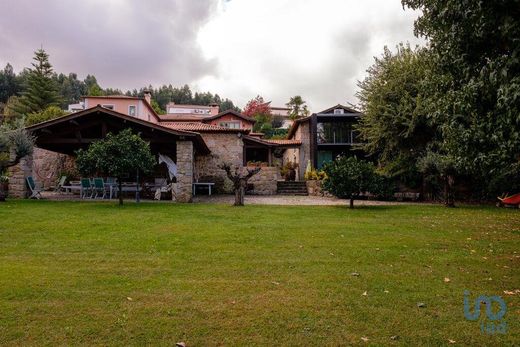 منزل ﻓﻲ Atães, Guimarães