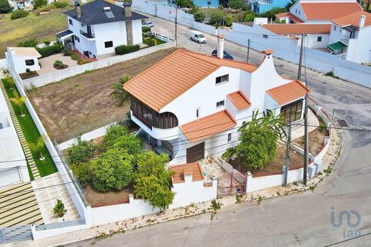 Luxe woning in Caparica, Almada