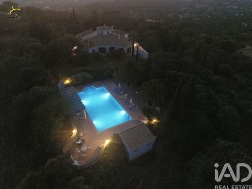 Cerro de Manuel Viegas, Faroの高級住宅