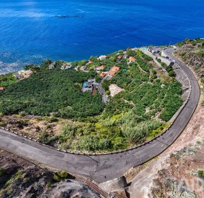 토지 / Calheta, Madeira