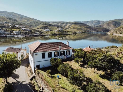 Luxury home in Covelinhas, Peso da Régua