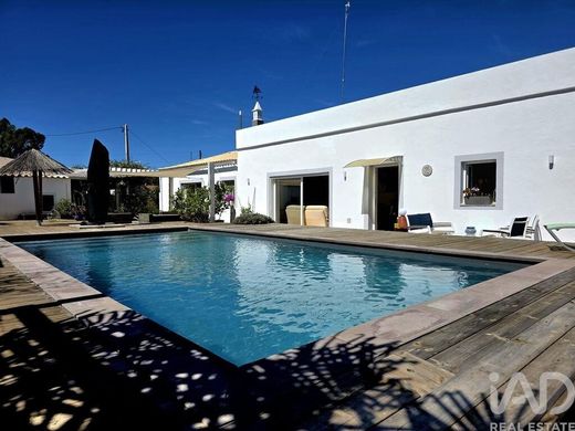Luxury home in Santa Catarina da Fonte do Bispo, Tavira