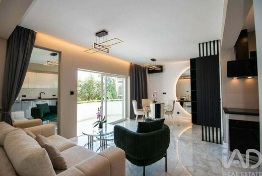 Apartment in Quarteira, Loulé