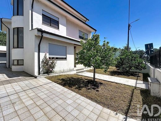 Элитный дом, Fânzeres, Gondomar