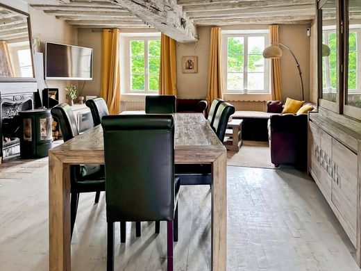 Luxury home in Châteaufort, Yvelines