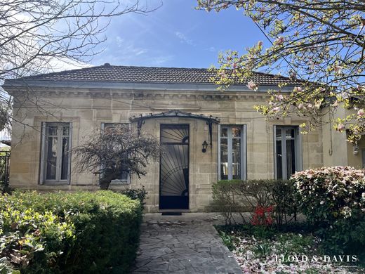 Luxury home in Bègles, Gironde