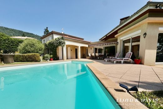 Luxe woning in Valence, Drôme