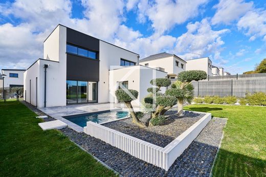 豪宅  Crevin, Ille-et-Vilaine