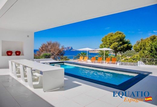 Luxury home in Moraira, Alicante