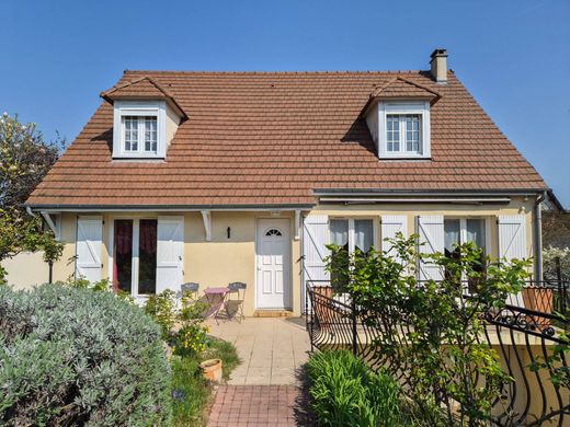 Luxury home in Montlhéry, Essonne