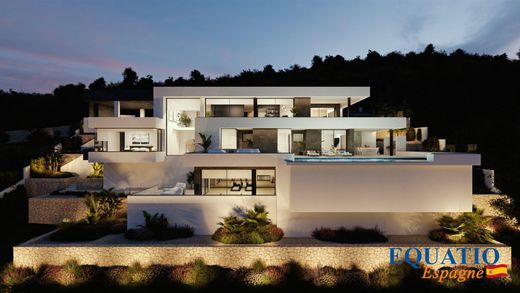 Luxury home in Moraira, Alicante