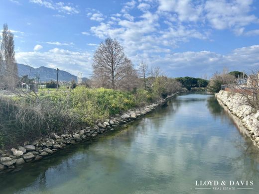 Apartment in Marseille, Bouches-du-Rhône