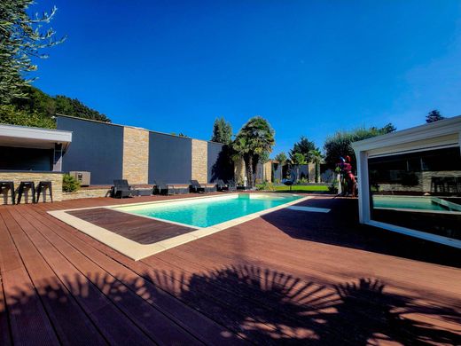 Luxury home in Montlhéry, Essonne