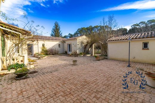 Luxe woning in Carcès, Var