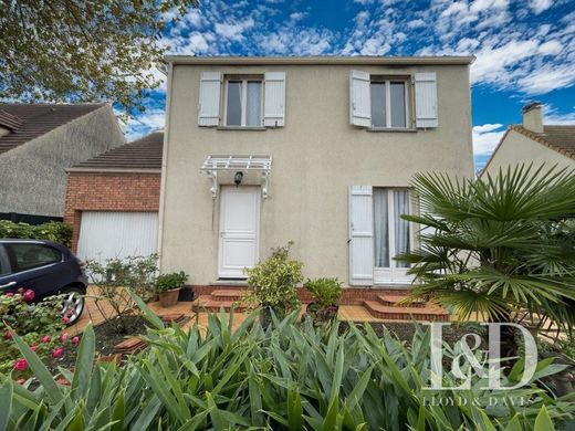 Luxury home in Chelles, Seine-et-Marne