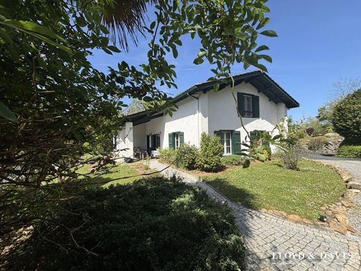 Luxury home in Saint-Pée-sur-Nivelle, Pyrénées-Atlantiques