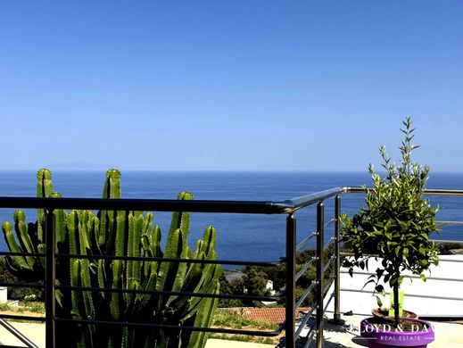 Maison de luxe à Brando, Haute-Corse