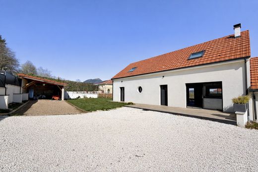 Luxury home in Saint-Genès-Champanelle, Puy-de-Dôme