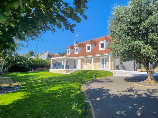 Luxury home in Montlhéry, Essonne