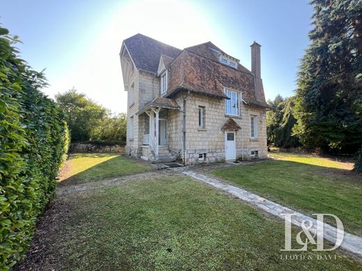 Luxus-Haus in Crépy-en-Valois, Oise