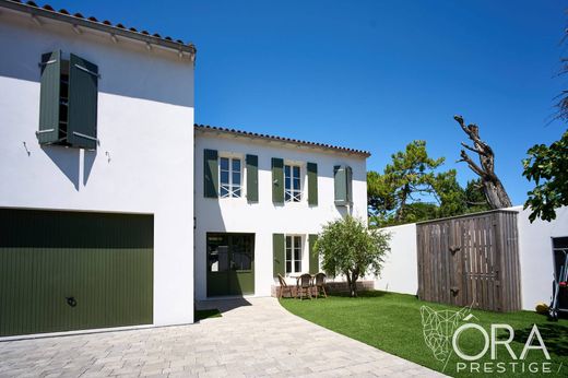 Luxury home in Rivedoux-Plage, Charente-Maritime