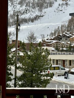 Val-d'Isère, Savoyのアパートメント