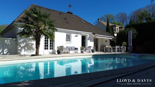 Luxury home in Viarmes, Val d'Oise
