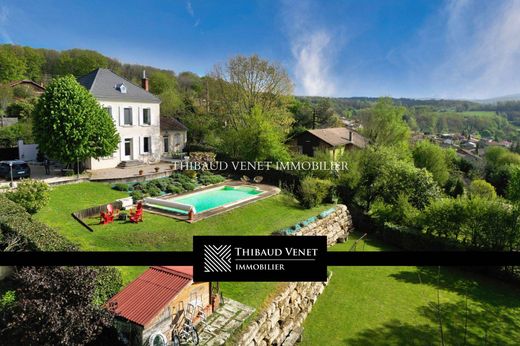 Luxury home in Pont-d'Ain, Ain