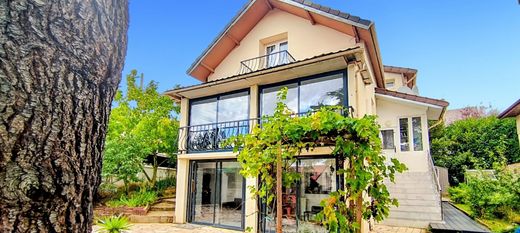 Luxury home in Argenteuil, Val d'Oise