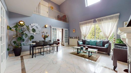 Luxury home in Ormesson-sur-Marne, Val-de-Marne