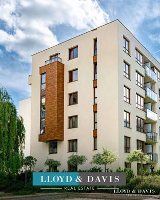 مجمع شقق ﻓﻲ Senlis, Oise