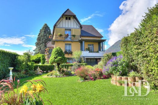 Casa de lujo en Saint-Pierre-d'Albigny, Saboya