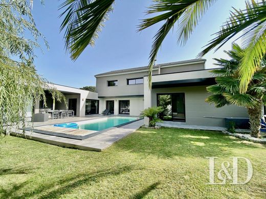 Luxe woning in Thouaré-sur-Loire, Loire-Atlantique