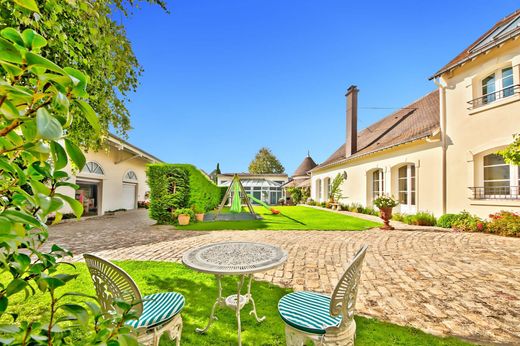 ‏בתי יוקרה ב  Noisy-le-Roi, Yvelines