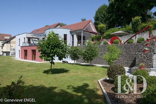 Luxe woning in Altkirch, Haut-Rhin