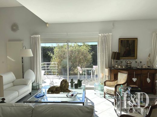 Luxe woning in Saint-Raphaël, Var