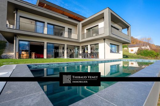 Annecy, Haute-Savoieの高級住宅