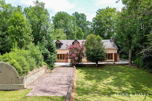Maison de luxe à Saint-Maurice-Montcouronne, Essonne
